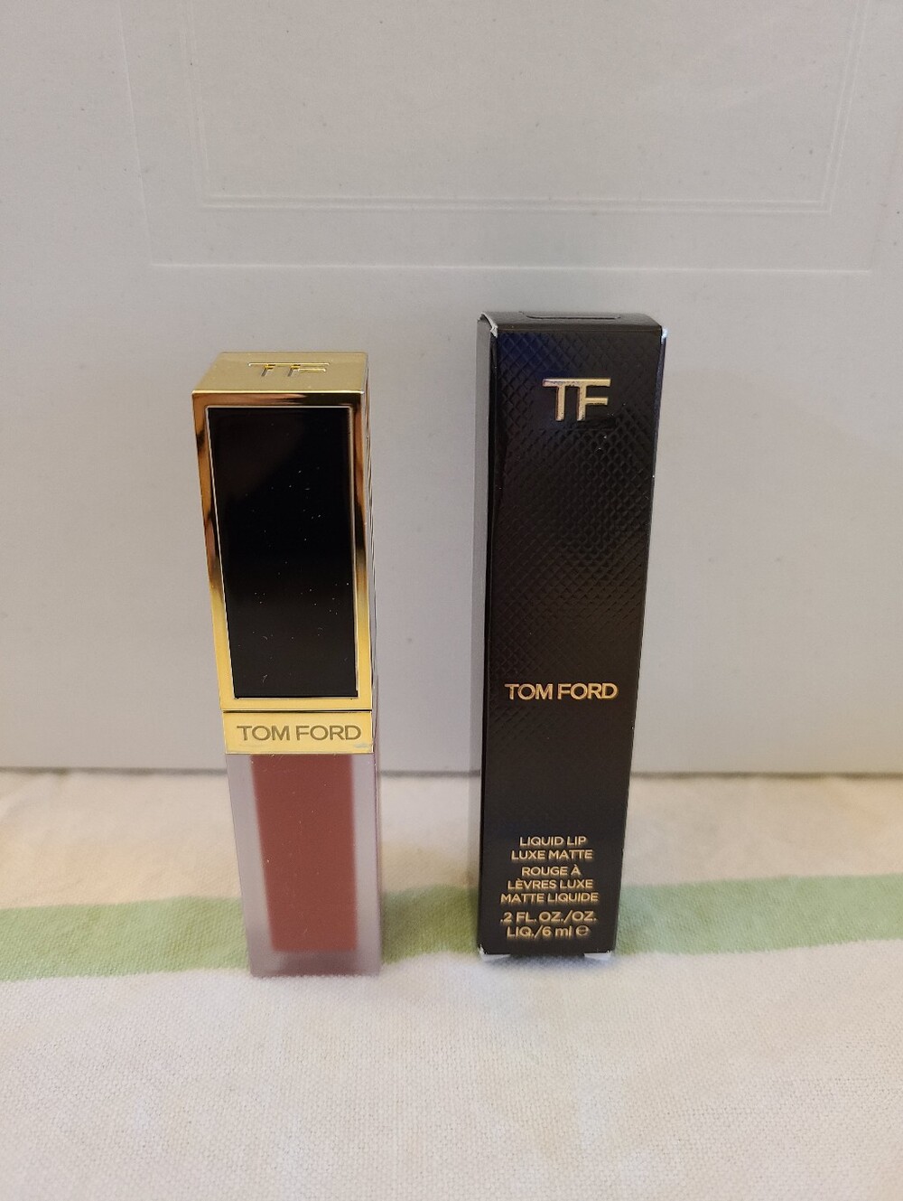 Tom Ford Liquid Lip Luxe Matte 122 Smitten